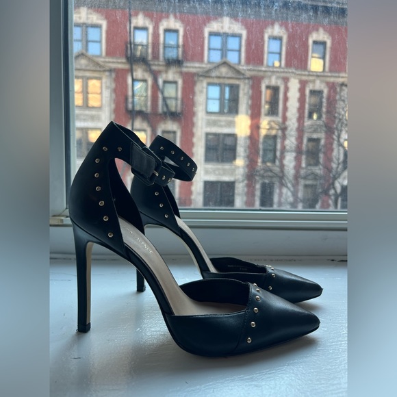 Saks Fifth Avenue Black pointed toe heels with gold studs - Picture 4 of 6